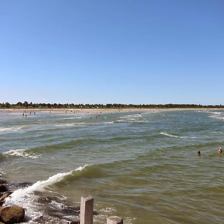 Tatil Evi Tranquil Waterfront Cottage-by Traum