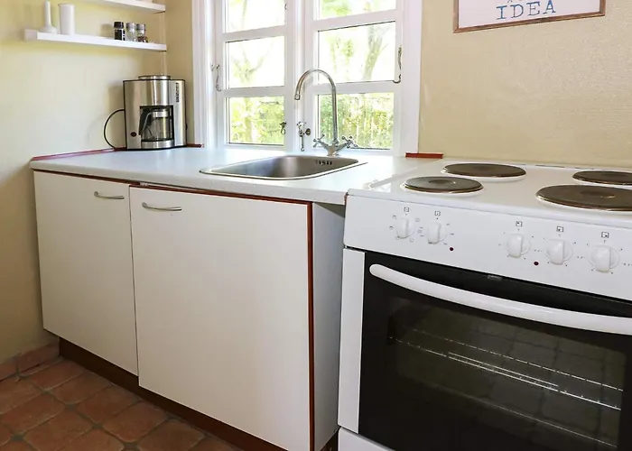 Tranquil Waterfront Cottage-by Traum Hébergement de vacances