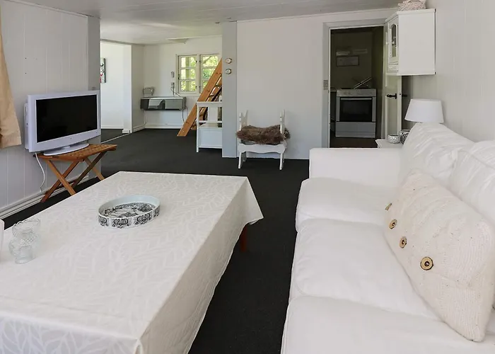 Tranquil Waterfront Cottage-by Traum Hébergement de vacances *