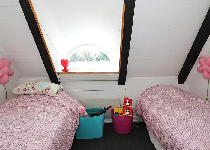 Tranquil Waterfront Cottage-by Traum Hébergement de vacances Hadsund