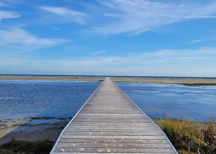 Tranquil Waterfront Cottage-by Traum Hébergement de vacances *
